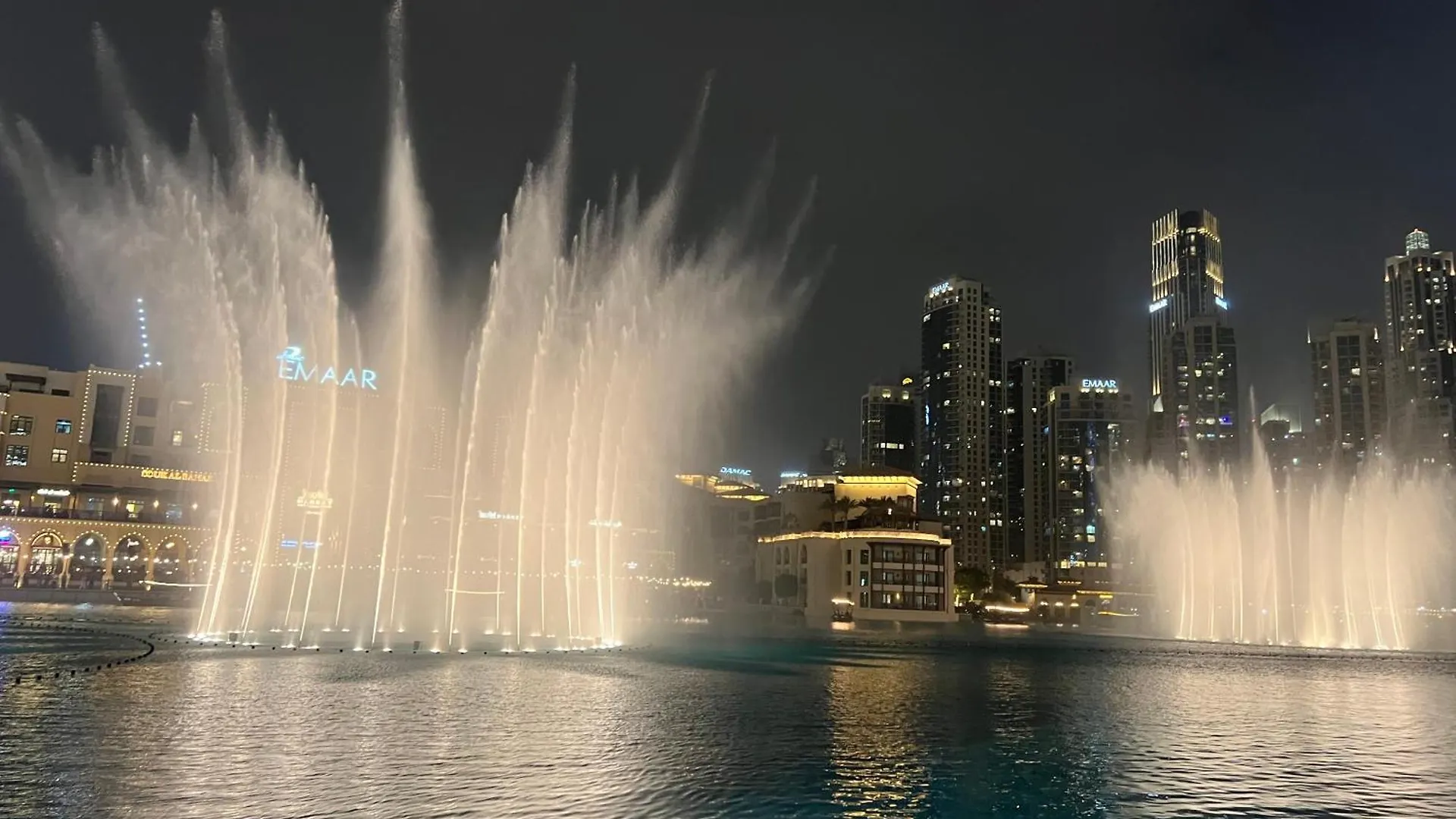 8 Boulevard Walk 'Heart Of Downtown' Dubai United Arab Emirates
